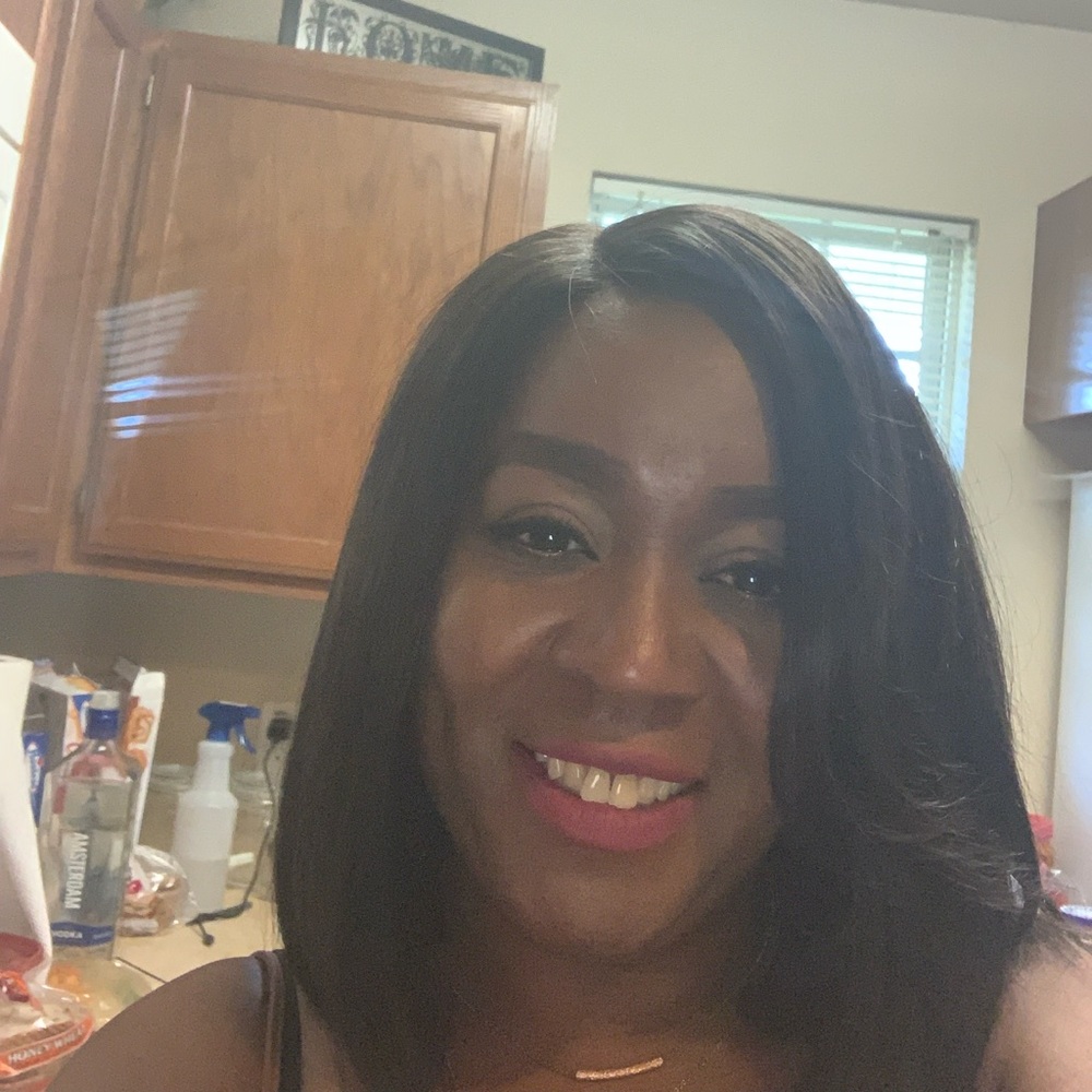 Meet your Posher, Tonya